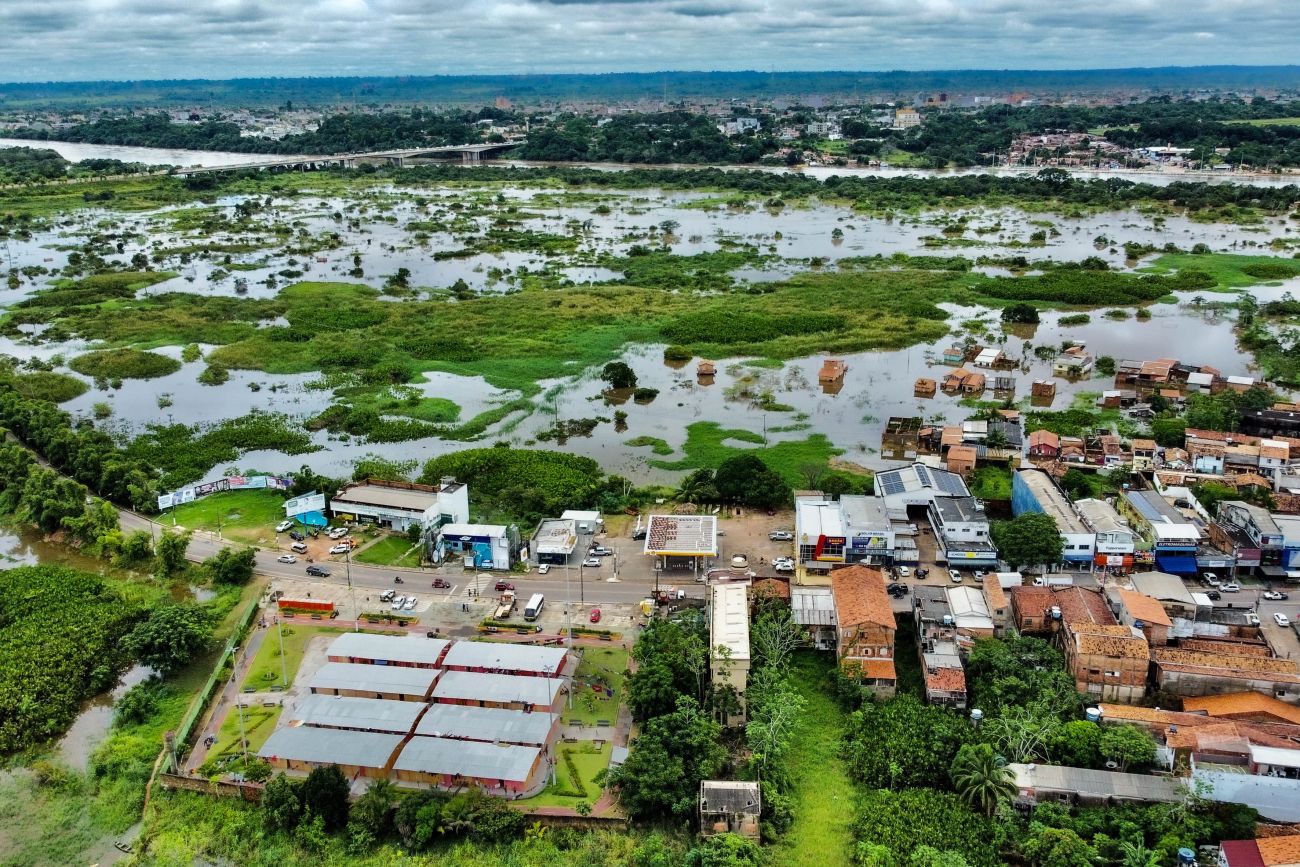 Foto: Roni Moreira/Ag. Pará - O nível dos rios Tocantins e Itacaiúnas subiu, inundando bairros e desalojando famílias